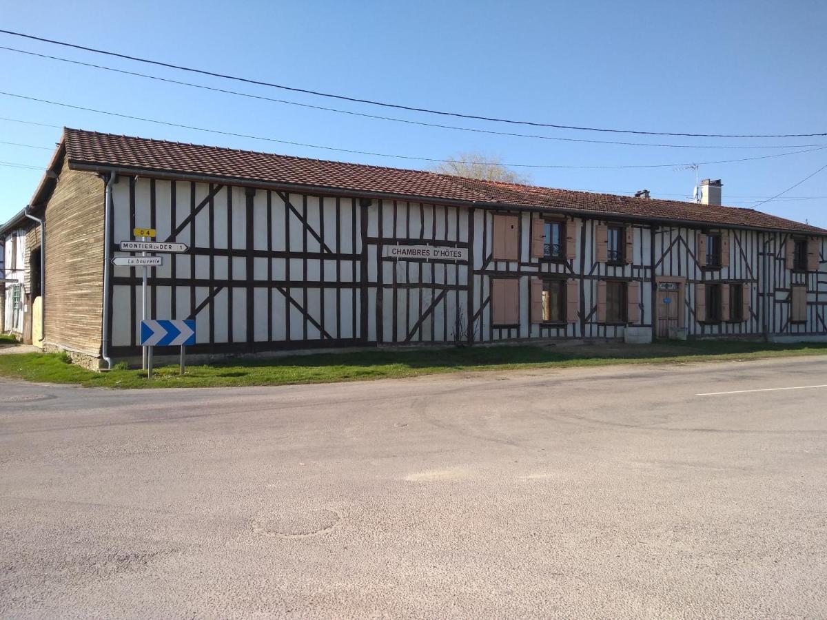La Varniere Montier en Der Bagian luar foto